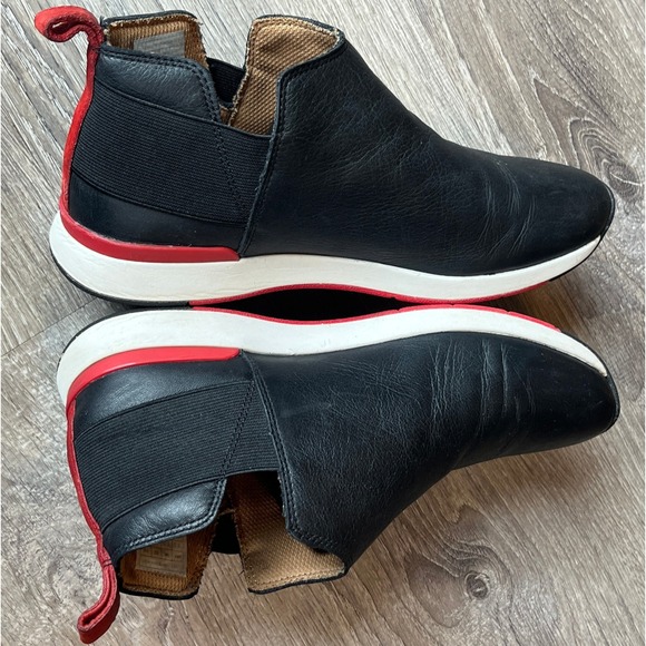 Vionic Cosmic Cece Chelsea Sneaker Boots Black Leather Womens 8.5 UK 6.5 EU 40 - Picture 2 of 9